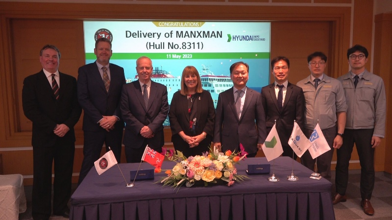 (L to R) Janne Andersson (MD of Sea Quest Marine), James Royston, Lars Ugland, Geraldine Ugland, Mr HR Kim (President and CEO of HMD), KR Baek, JH Choi, Ryan Choi